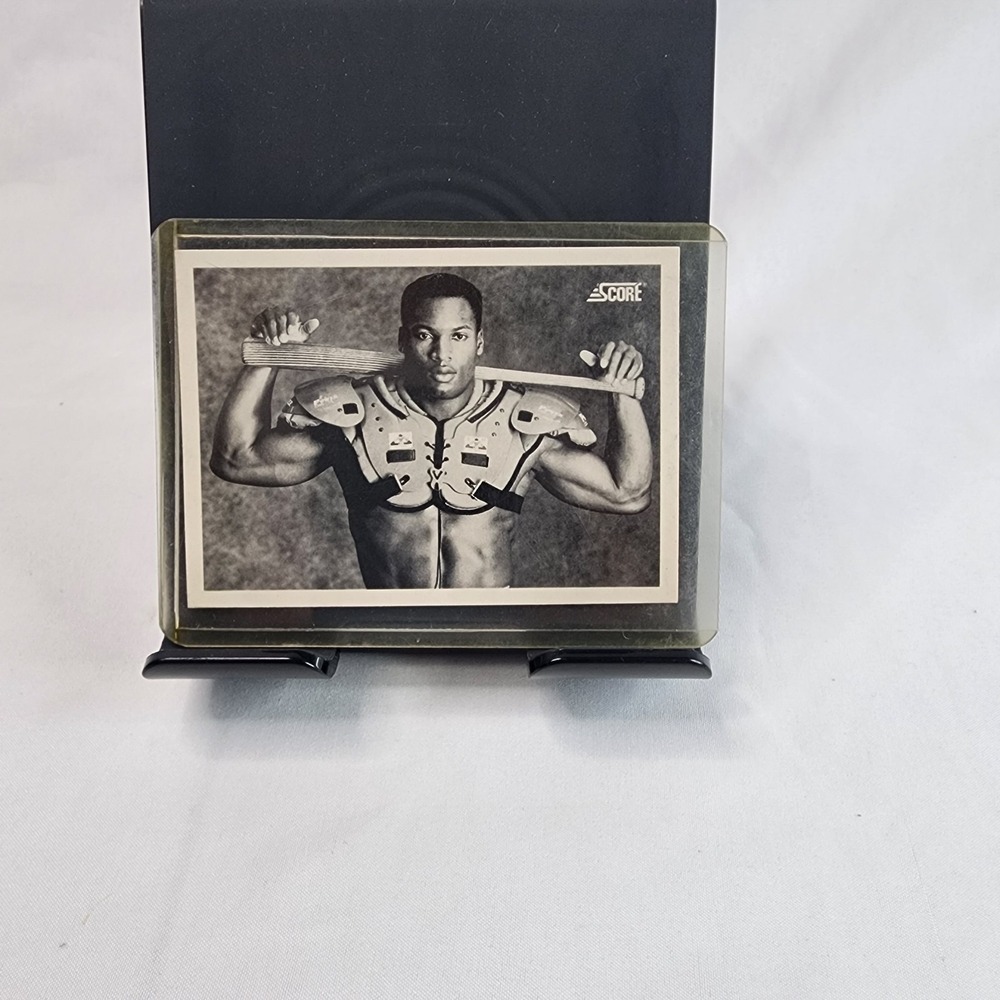 1990 Score #697 Bo Jackson B&W Football Pads Baseball Bat Iconic Card